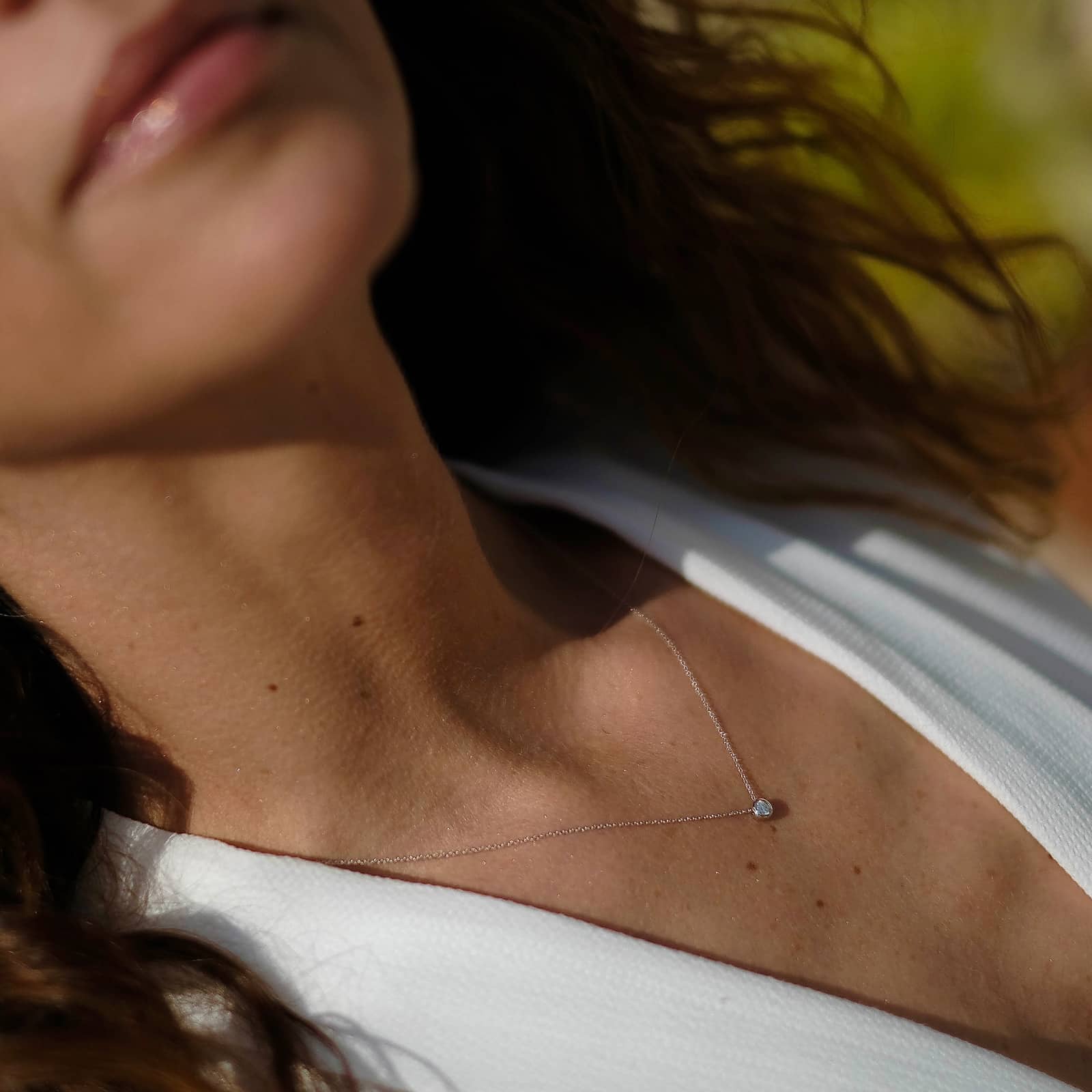 collier solitaire or blanc et diamant blanc or recyclé 18 carats aupiho joaillerie