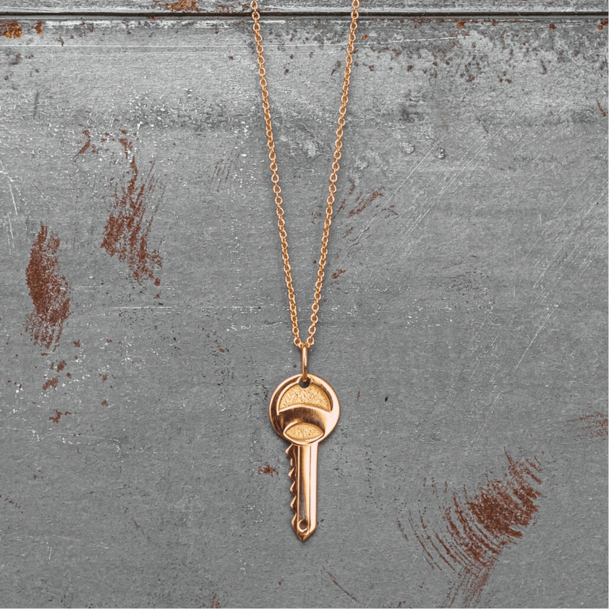 collier clé or rose or recyclé 18 carats aupiho joaillerie