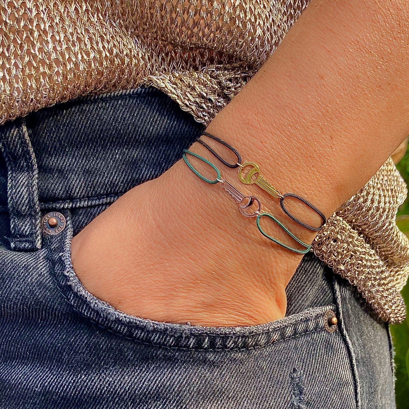 bracelet cordon clé or jaune or recyclé 18 carats sésame aupiho joaillerie bracelet cordon clé or jaune or recyclé 18 carats sésame aupiho joaillerie