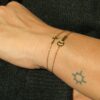 croix illusion bracelet
