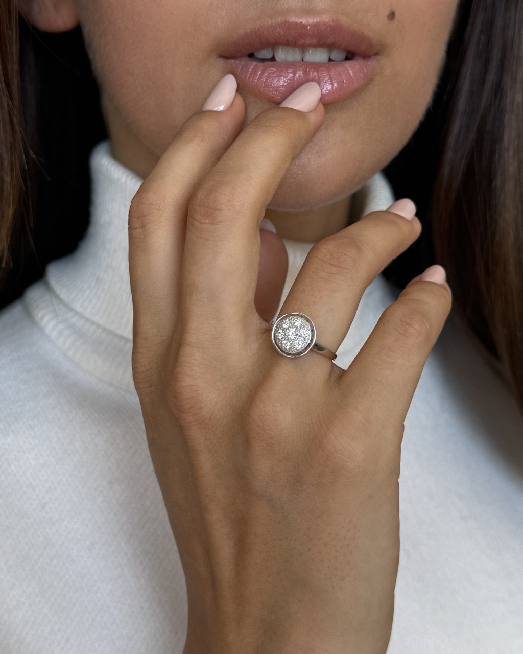 bague-orblanc-diamants-étincelle-aupiho-joaillerie bague-orblanc-diamants-étincelle-aupiho-joaillerie
