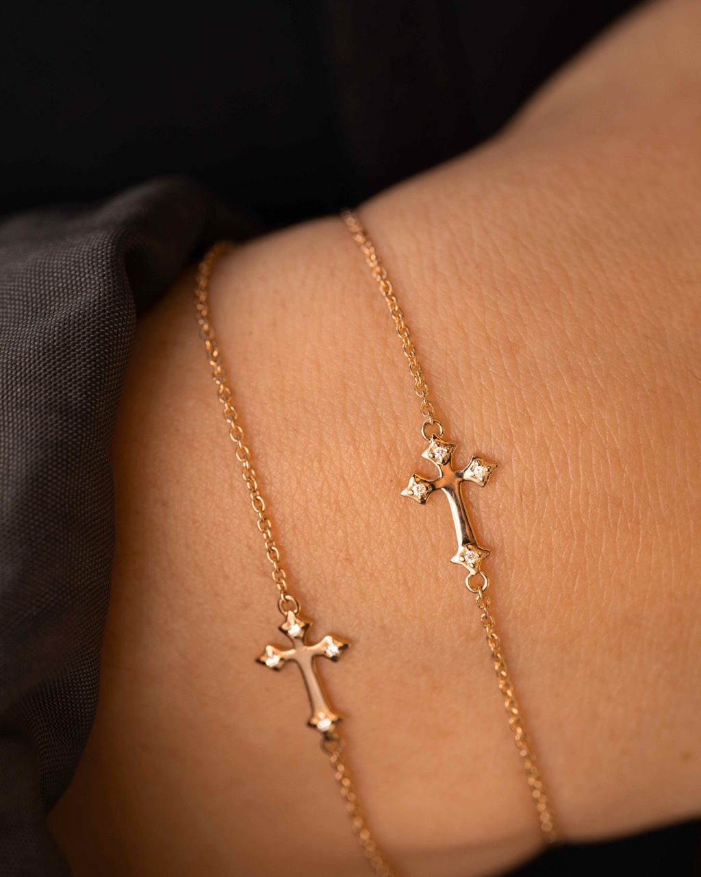 bracelet croix illusion diamants or jaune 18k croix aupiho joaillerie
