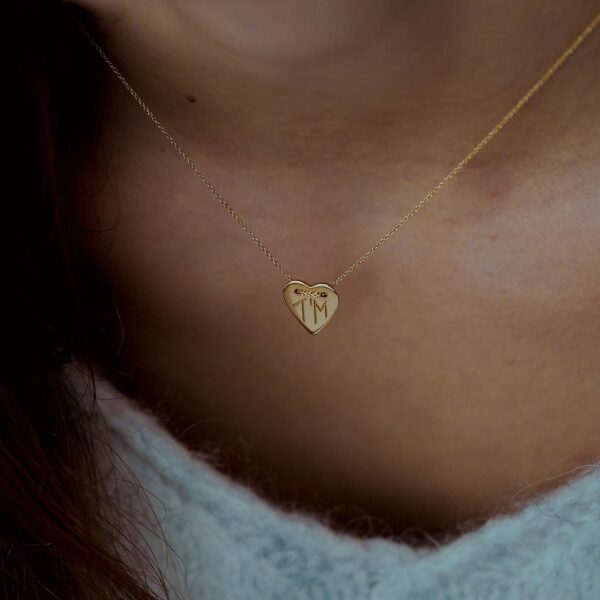 collier coeur TM en forme de coeur, idéal pour la saint-valentin, or recyclé 18 carats