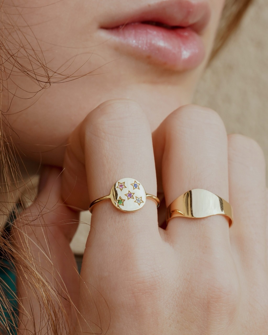 bague-constellation-arcenciel-or-recycle-aupiho-joaillerie