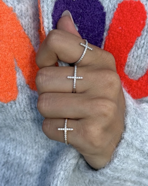 bagues-croix-orblanc-diamants-captive-aupiho-joaillerie