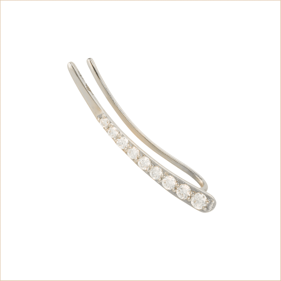 boucle d'oreille grimpante montante or blanc et diamants or recyclé 18 carats aupiho joaillerie boucle d'oreille grimpante montante or blanc et diamants or recyclé 18 carats aupiho joaillerie