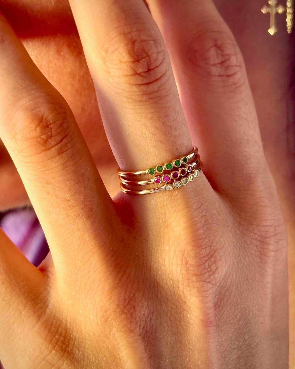 bague-fine-or-18-carats-recyclé-diamants-inès-aupiho-joaillerie bague-fine-or-18-carats-recyclé-diamants-inès-aupiho-joaillerie