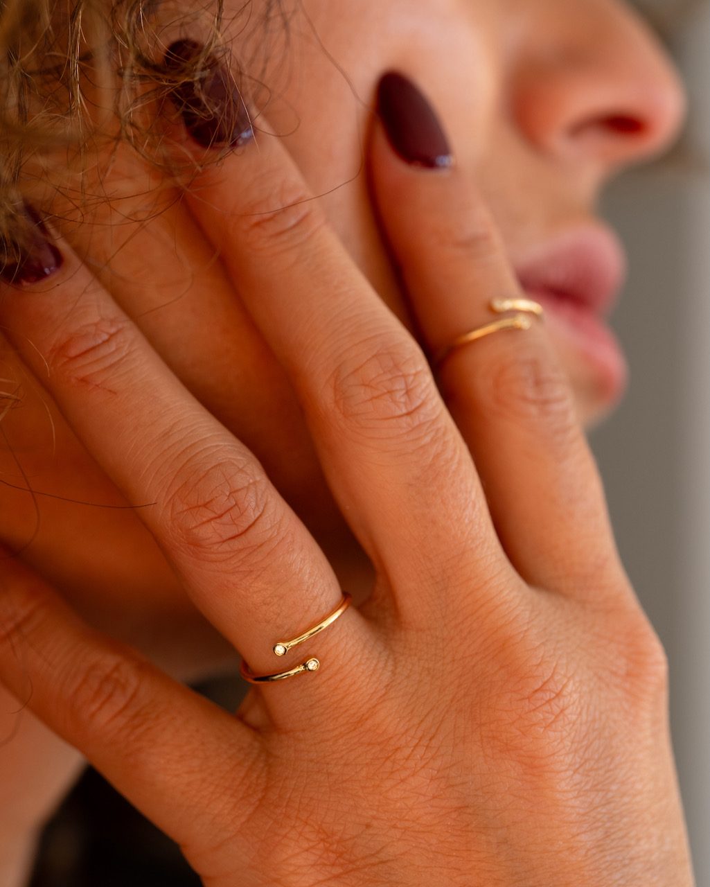 bague-glam-orteil-diamant-orjaune-18k-aupiho-joaillerie.jpeg 3 bague glam orteil petit doigt T'M diamant or jaune 18 carats aupiho joaillerie