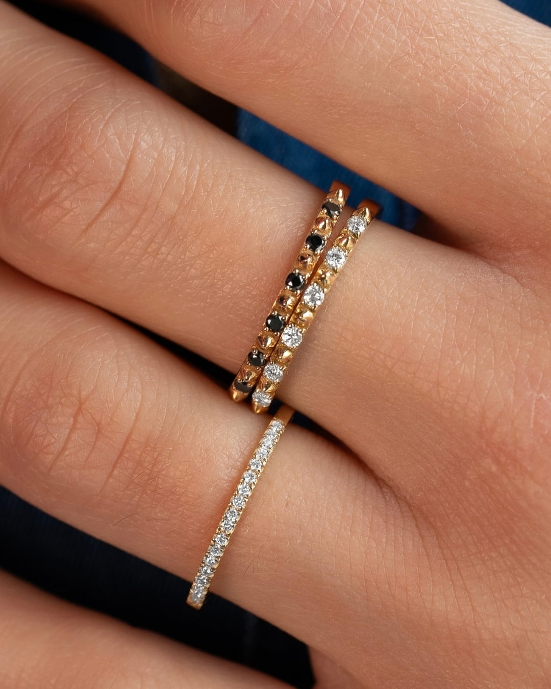 bague-or-jaune-diamants-blancs-pointes-rock-me-aupiho-joaillerie bague-or-jaune-diamants-blancs-pointes-rock-me-aupiho-joaillerie