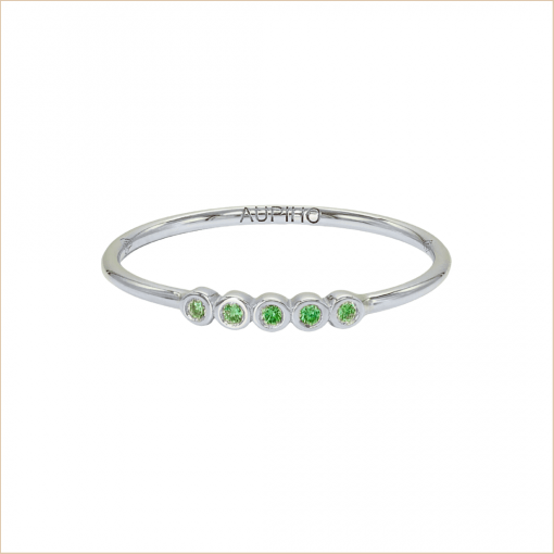 Bague-fine-tsavorites-vertes-orblanc-ines-aupiho-joaillerie