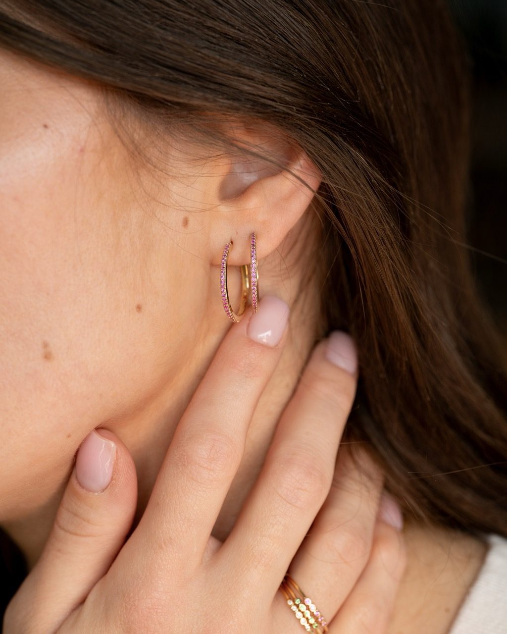 creole-saphirs-roses-15-mm-divine-or-recyclé-aupiho-joaillerie