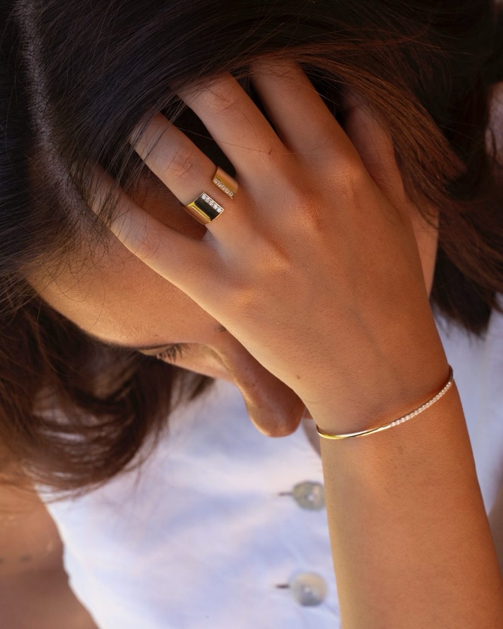 Bague large or et diamants Alexa bague large or 18 carats recycle diamants blancs alexa aupiho joaillerie