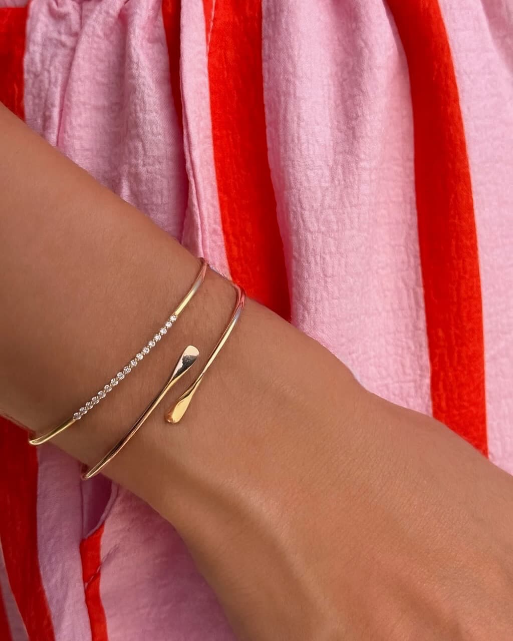 bracelet-jonc-flexible-or-18-carats-double-jeu-aupiho-joaillerie